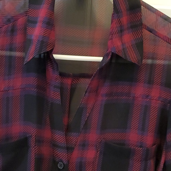 Button down blouse - Picture 2 of 3